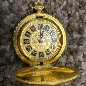 Vintage Sheffield Ladies Pocket Watch Rococo Style Very ornate Gold Tone 34mm OD